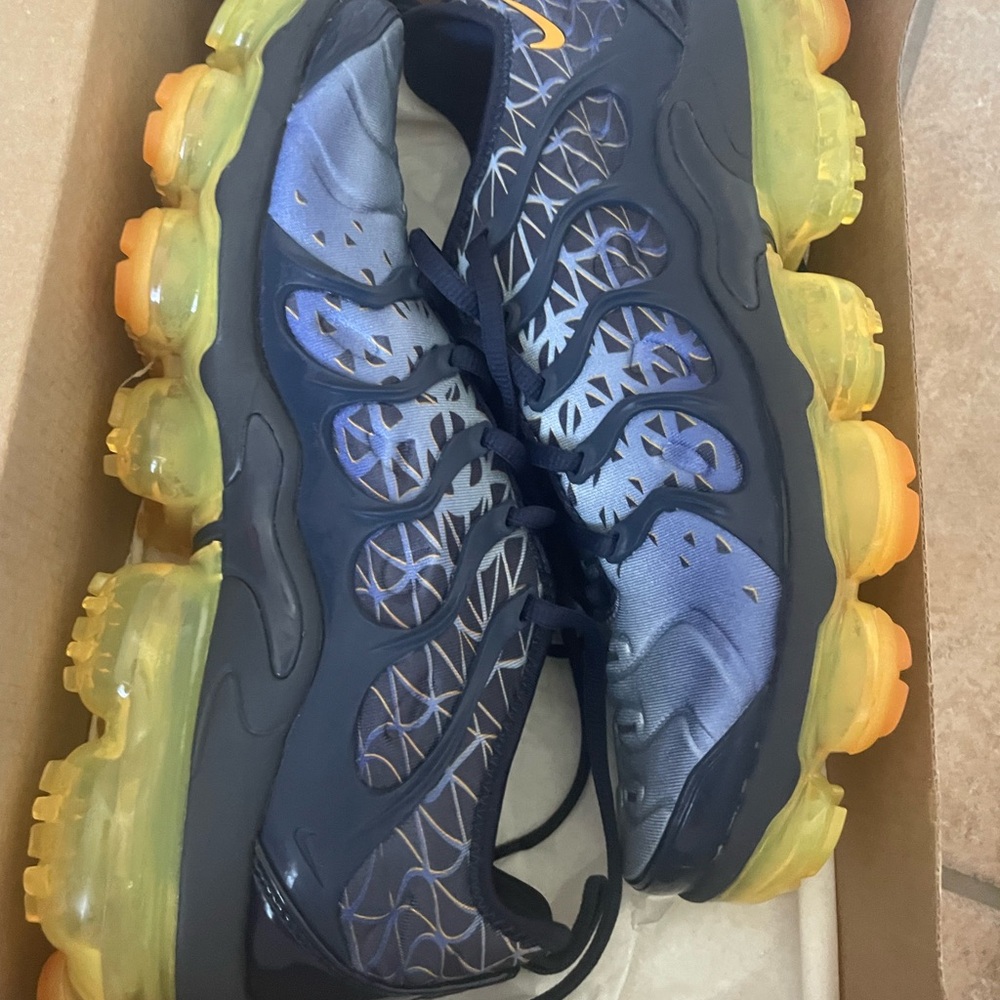 Nike Air VaporMax Plus Sneakers - Blue and Orange